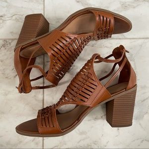 Sandals, Heeled, Size 10, NEVER WORN